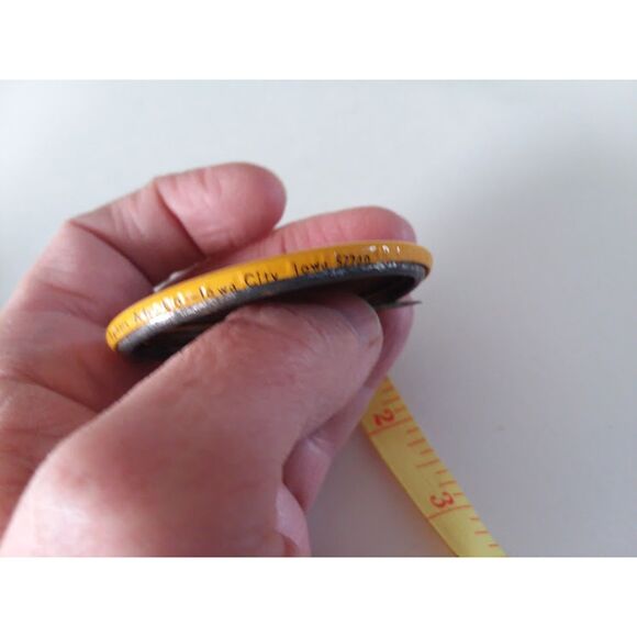 Vinage The Hawks Are Clicking Iowa Homecoming 1976 Pin Iowa City 2" - Picture 4 of 5